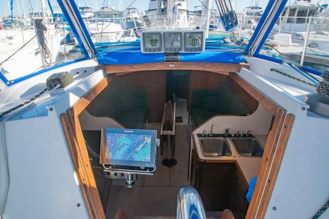 Slide: The Image of Ericson 39 Flush Deck 1971 - 75