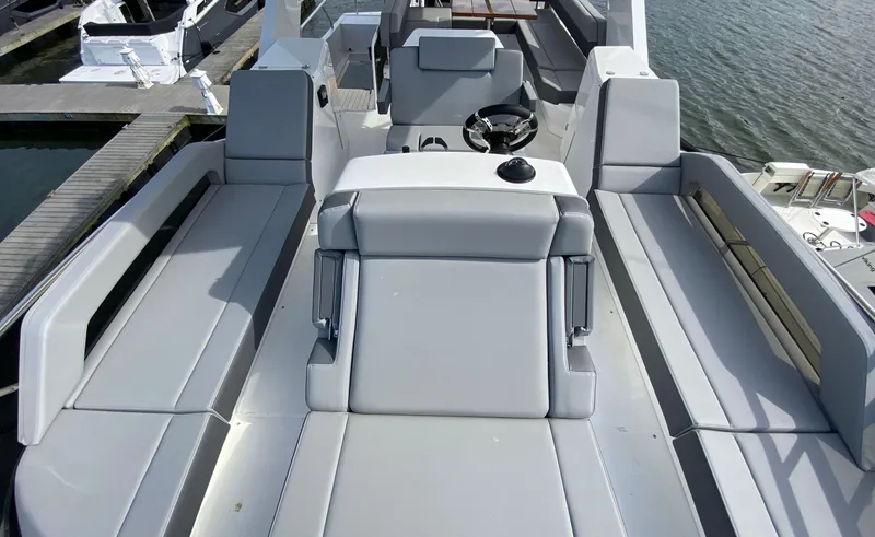 Slide: The Image of Cruisers 60 Fly 2022 - 70