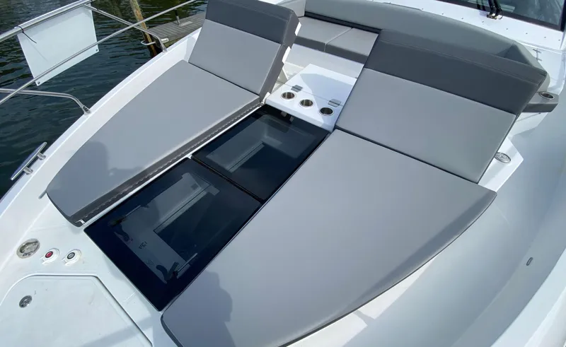 Slide: The Image of Cruisers 60 Fly 2022 - 78