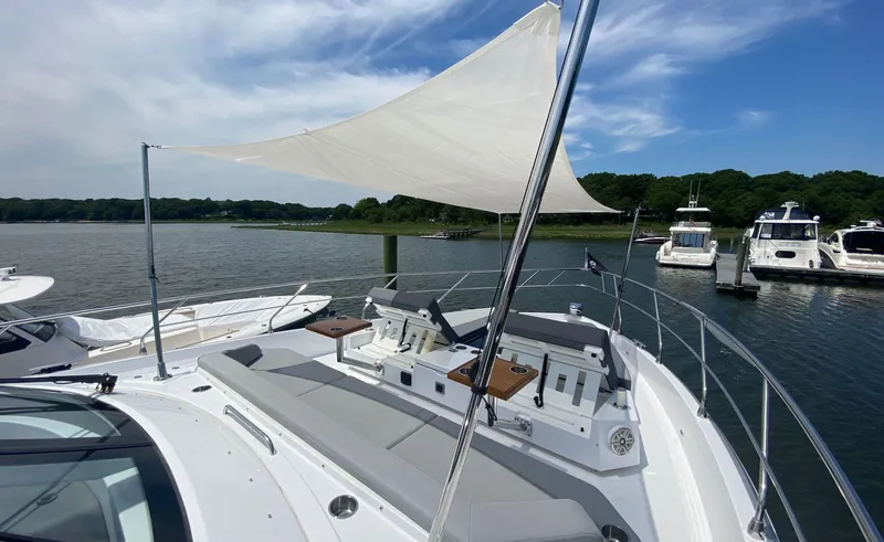 Slide: The Image of Cruisers 60 Fly 2022 - 79