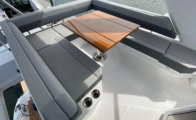 Slide: The Image of Cruisers Yachts 60 Fly 2022 - 59