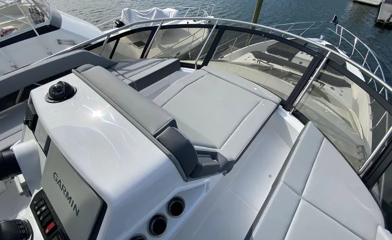 Slide: The Image of Cruisers Yachts 60 Fly 2022 - 67