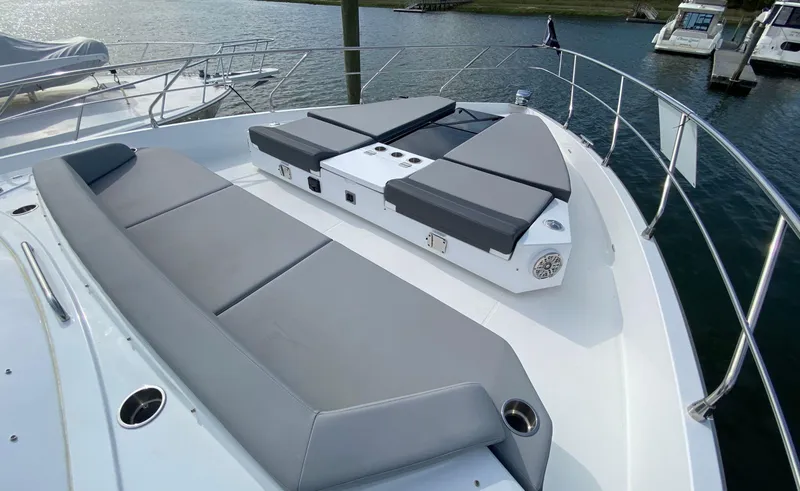 Slide: The Image of Cruisers Yachts 60 Fly 2022 - 74