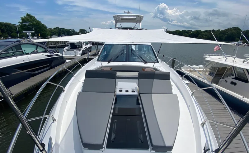 Slide: The Image of Cruisers Yachts 60 Fly 2022 - 80