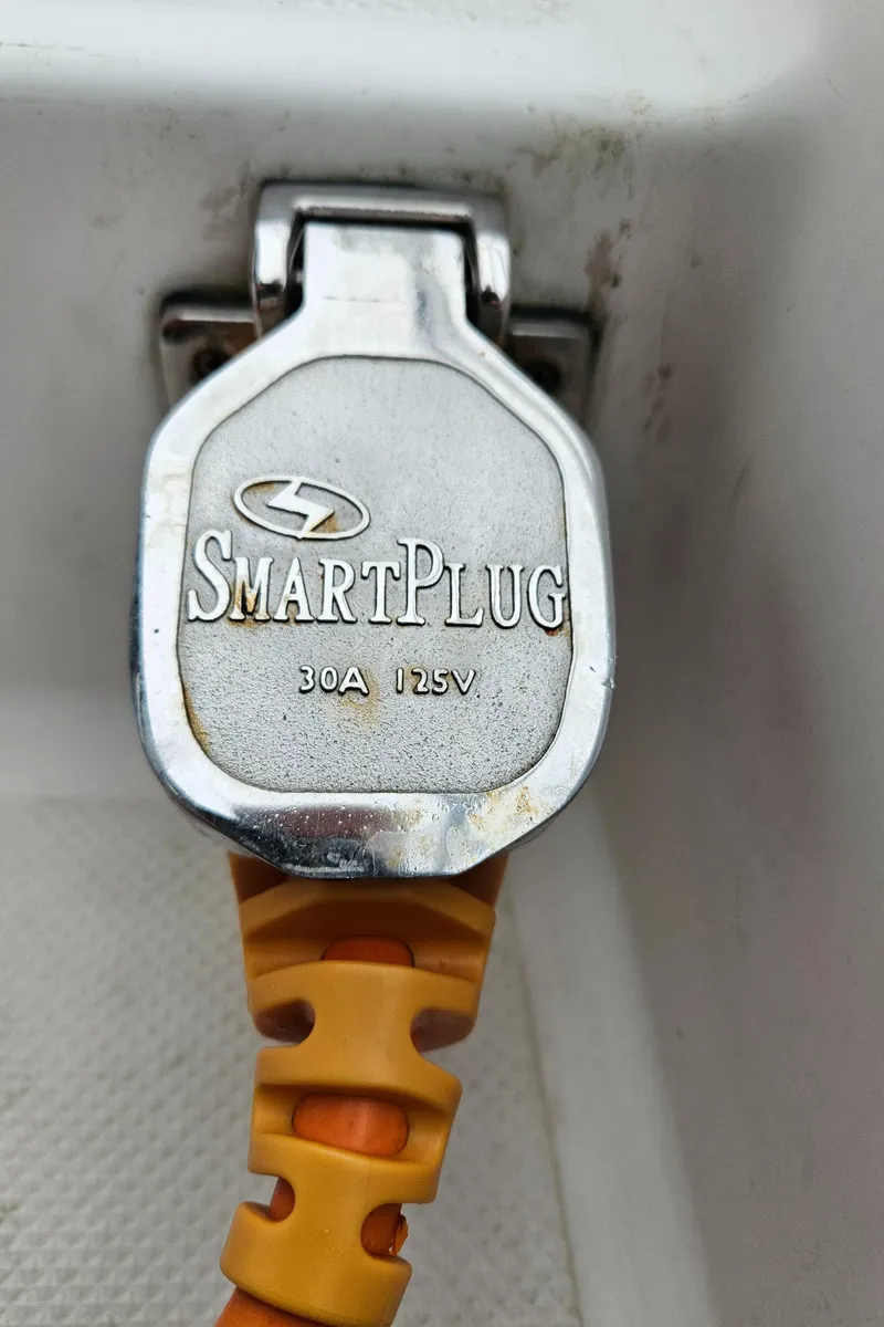 Slide: The Image of Tollycraft Euro Sport Cruiser 1991 - 54