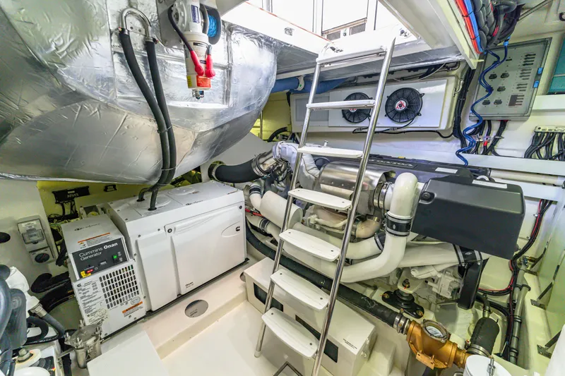 Slide: The Image of Riviera 5400 Sport Yacht 2021 - 65