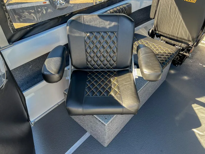 Slide: The Image of North River 24 SEAHAWK RTF 2026 - 14