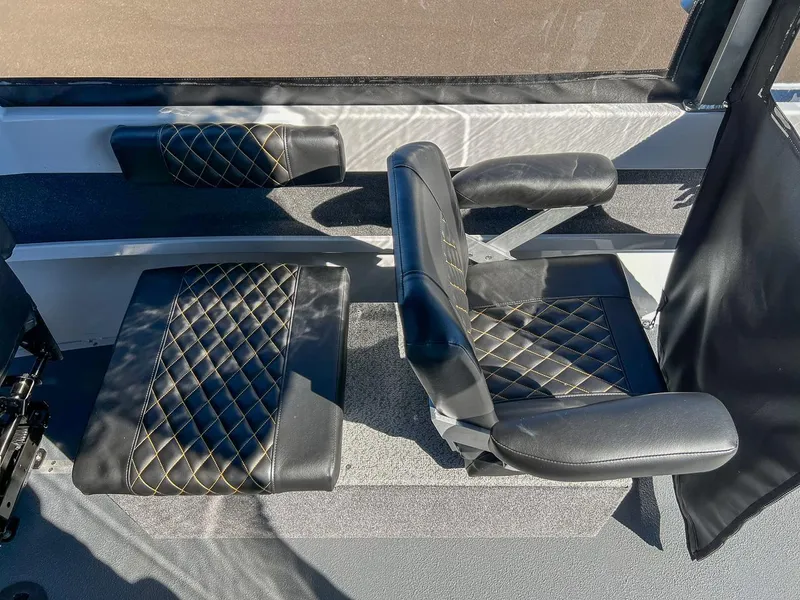 Slide: The Image of North River 24 SEAHAWK RTF 2026 - 15