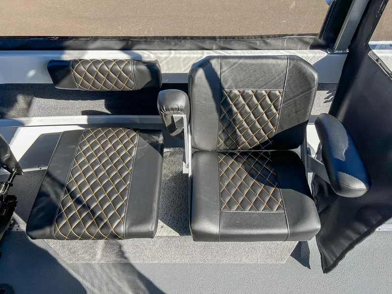 Slide: The Image of North River 24 SEAHAWK RTF 2026 - 16