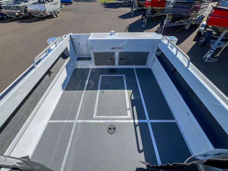 Slide: The Image of North River 24 SEAHAWK RTF 2026 - 17