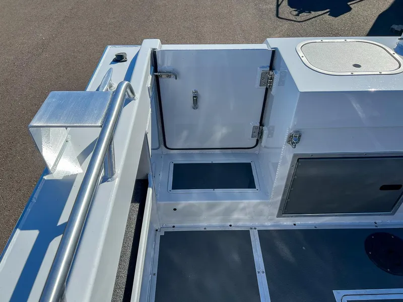 Slide: The Image of North River 24 SEAHAWK RTF 2026 - 19