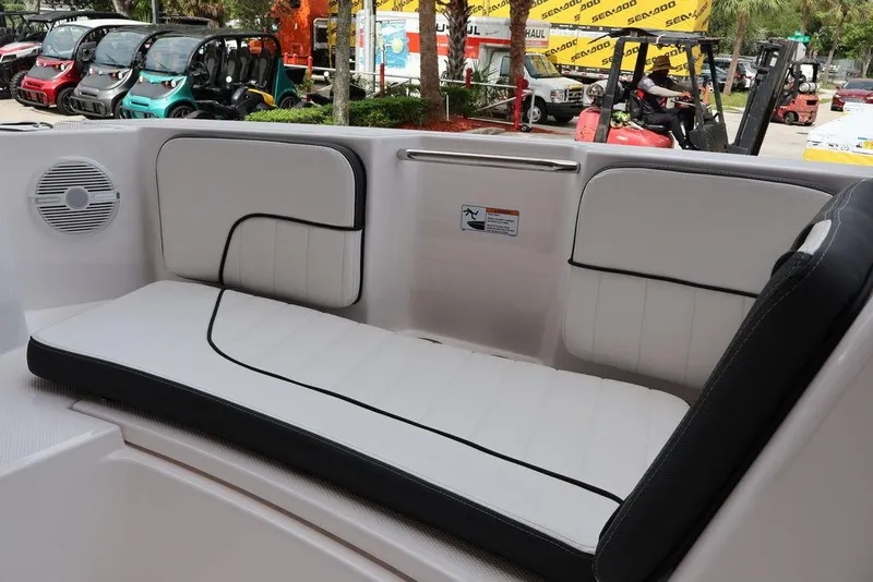 Slide: The Image of Yamaha 222 FSH Sport 2025 - 13