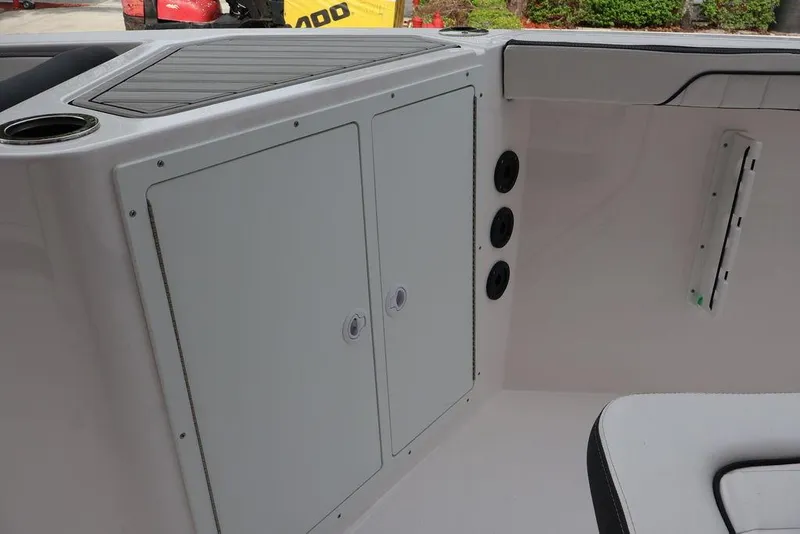 Slide: The Image of Yamaha 222 FSH Sport 2025 - 14