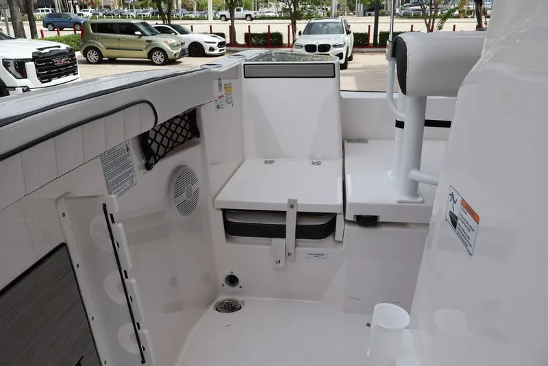 Slide: The Image of Yamaha 222 FSH Sport 2025 - 16