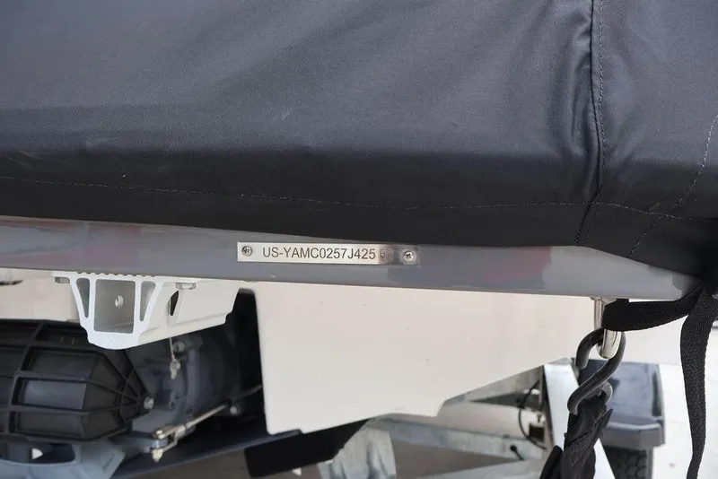 Slide: The Image of Yamaha 222 FSH Sport 2025 - 30