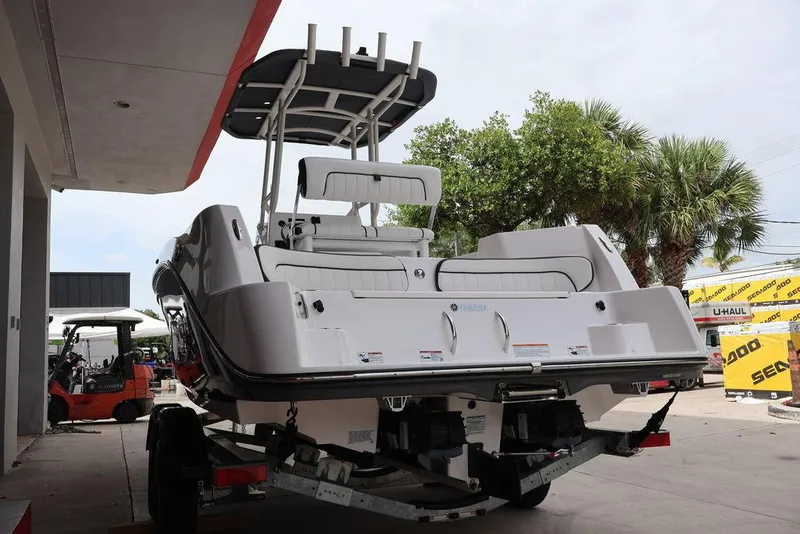 Slide: The Image of Yamaha 222 FSH Sport 2025 - 8