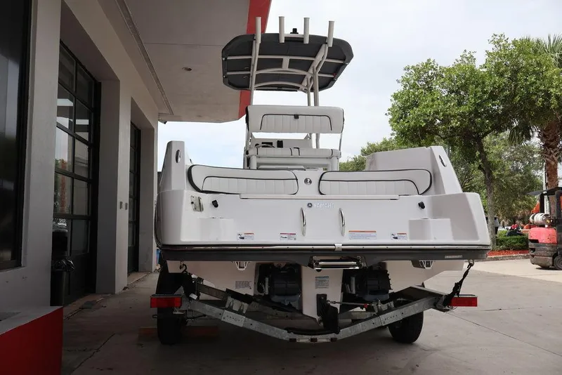 Slide: The Image of Yamaha 222 FSH Sport 2025 - 9