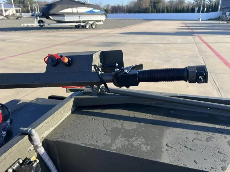 Slide: The Image of Go-Devil 18X54SD 2025 - 13