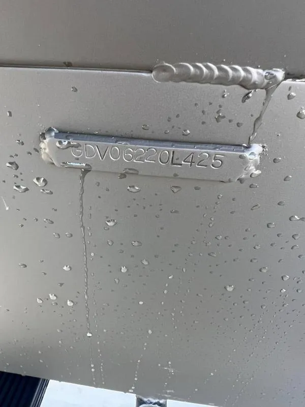 Slide: The Image of Go-Devil 18X54SD 2025 - 15