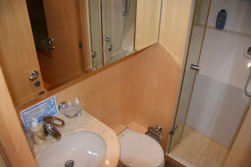 Slide: The Image of Aft Guest Head - 46