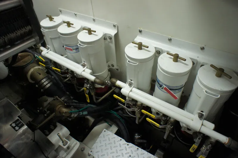 Slide: The Image of Primary Fuel filters - 80