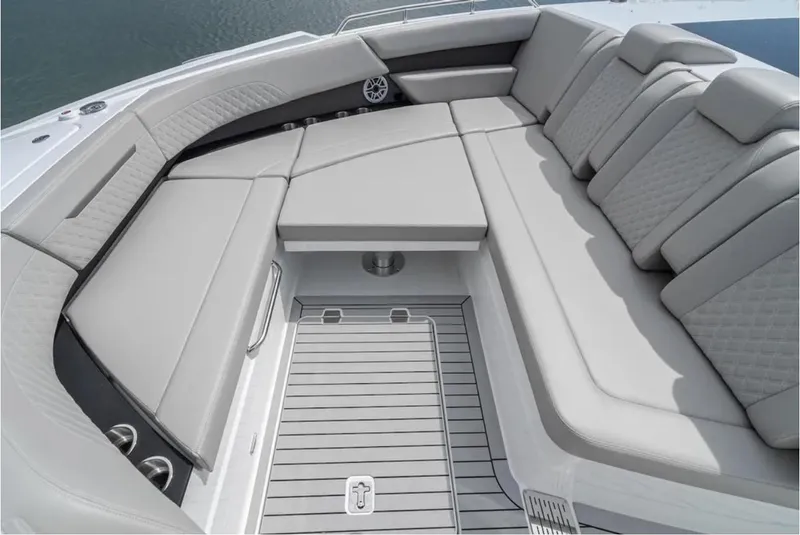 Slide: The Image of Cruisers 50 GLS 2025 - 50