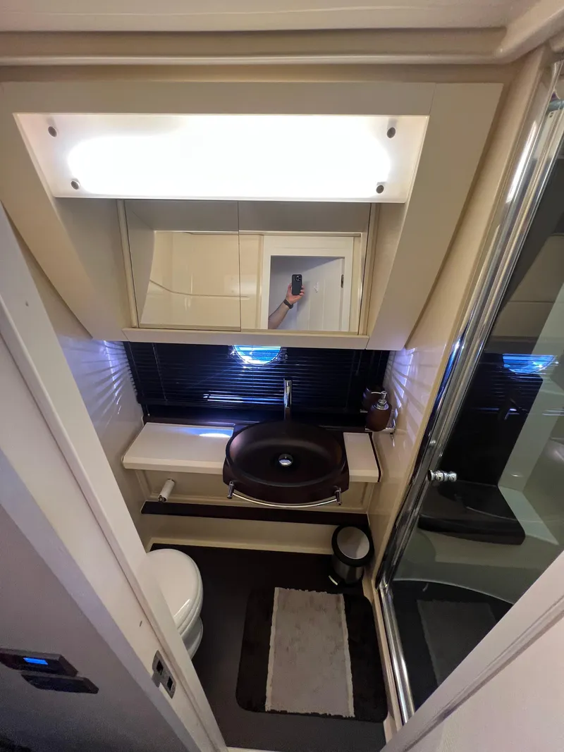 Slide: The Image of Azimut 54fly 2016 - 51