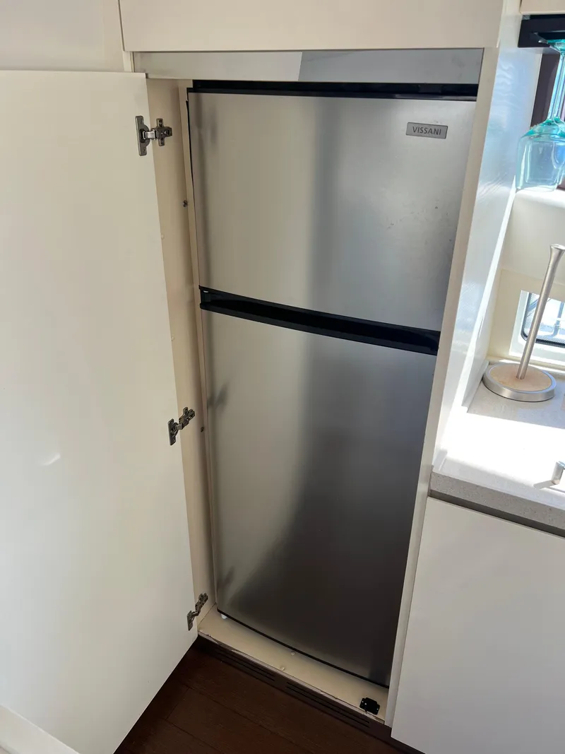 Slide: The Image of Azimut 54fly 2016 - 52