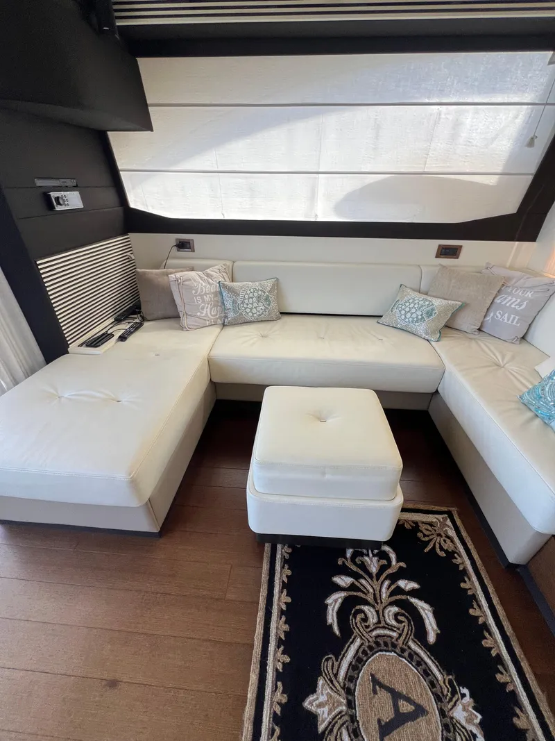 Slide: The Image of Azimut 54fly 2016 - 57