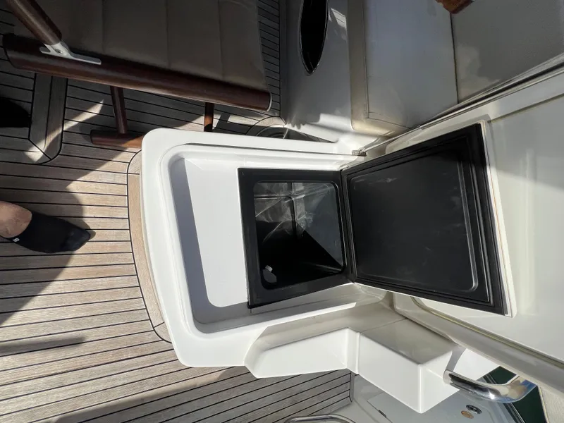 Slide: The Image of Azimut 54fly 2016 - 63