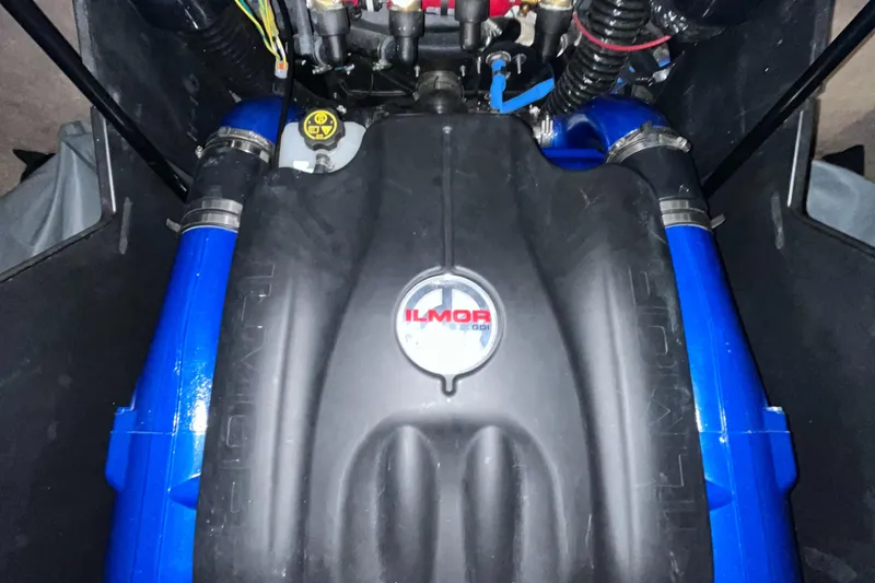 Slide: The Image of Ilmor engine in 2022 MasterCraft X24 boat, showcasing powerful performance features. - 14