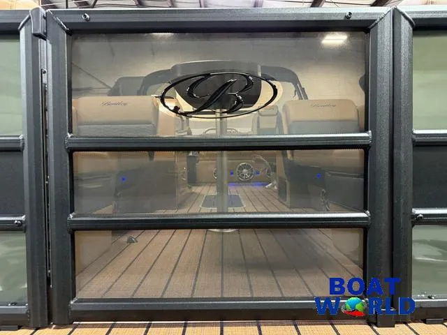 Slide: The Image of Bentley Pontoons Elite 223 Swingback Tritoon & Honda 4-Stroke EFI 2025 - 53