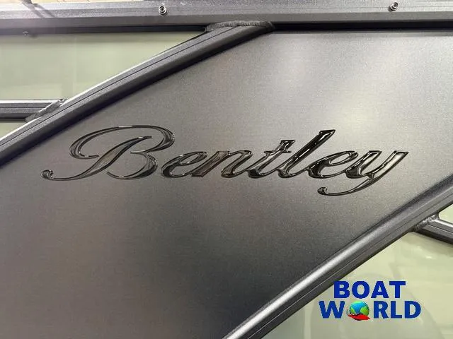Slide: The Image of Bentley Pontoons Elite 223 Swingback Tritoon & Honda 4-Stroke EFI 2025 - 59