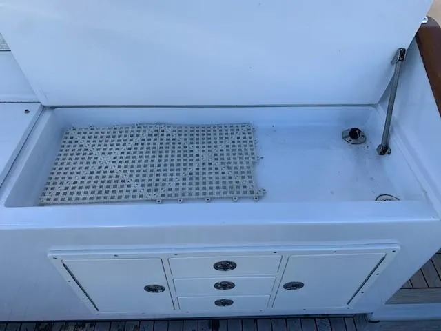 Slide: The Image of Custom Carolina 36 Express 2007 - 12