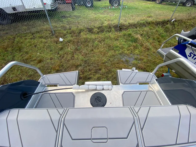 Slide: The Image of View bow to stern - 8