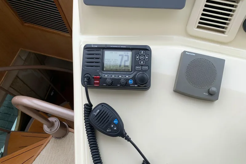 Slide: The Image of Ocean 57 Odyssey 2004 - 62