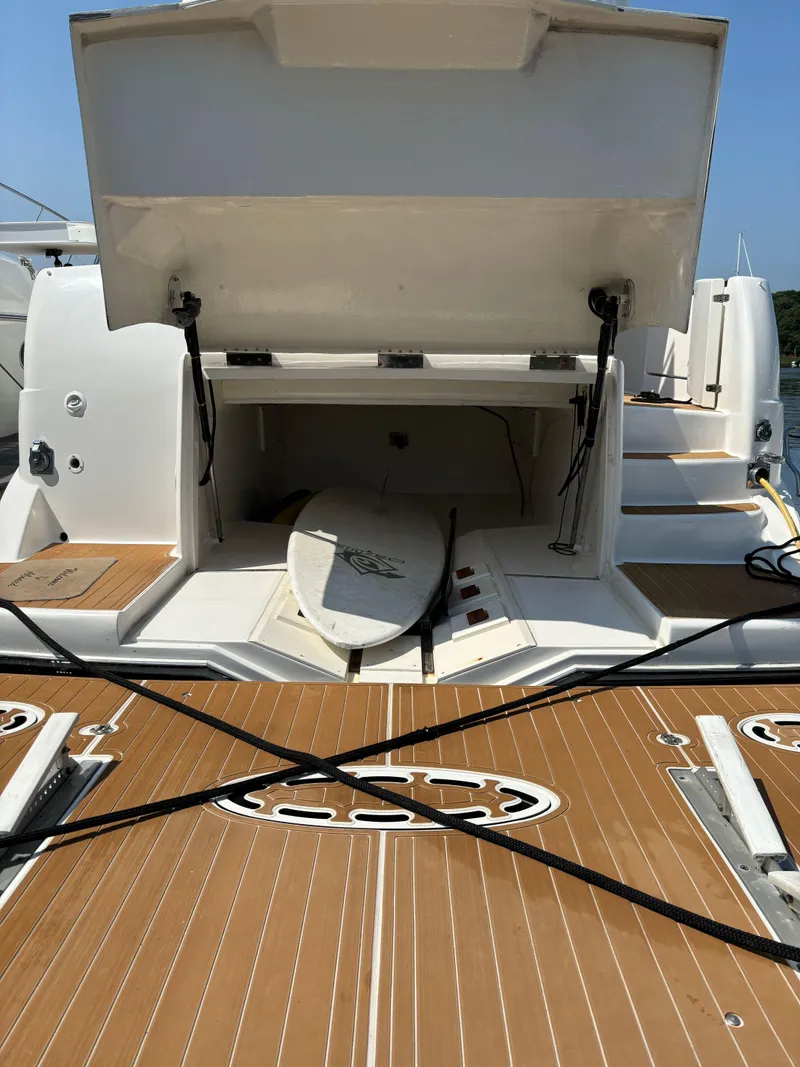 Slide: The Image of Ocean 57 Odyssey 2004 - 88