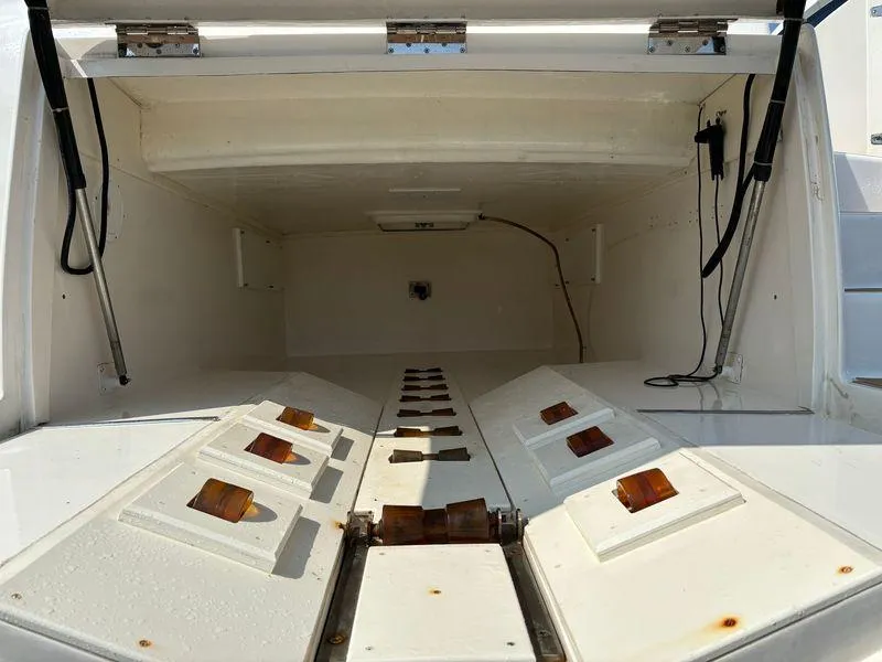 Slide: The Image of Ocean 57 Odyssey 2004 - 89