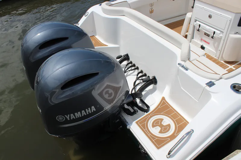 Slide: The Image of Sea Hunt Ultra 275 SE 2021 - 12