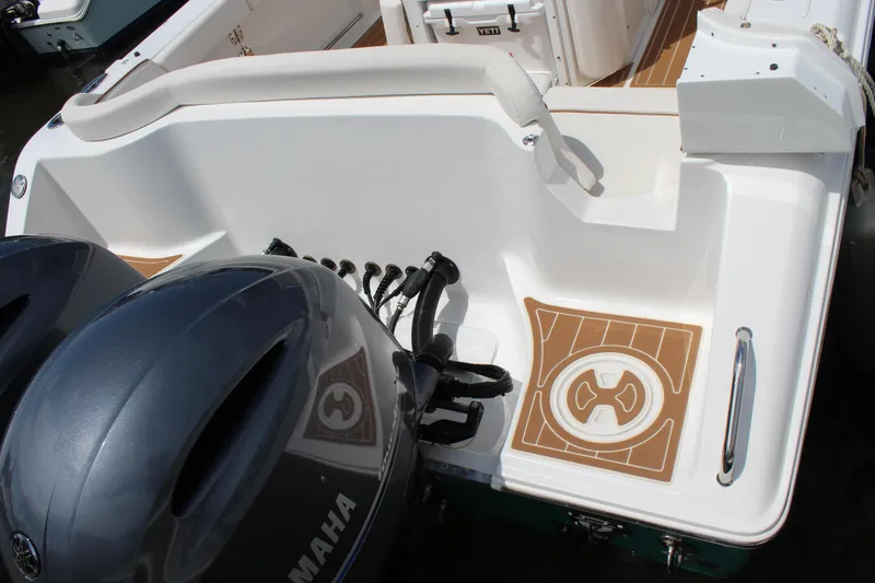 Slide: The Image of Sea Hunt Ultra 275 SE 2021 - 13