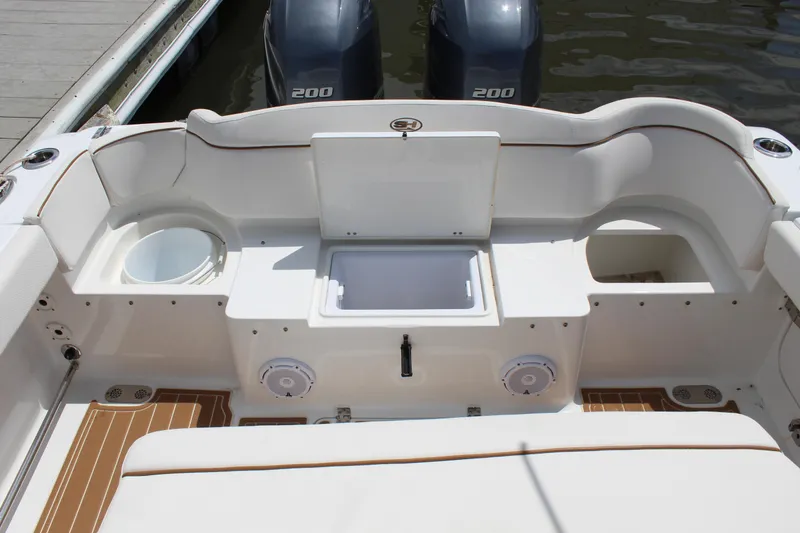 Slide: The Image of Sea Hunt Ultra 275 SE 2021 - 16