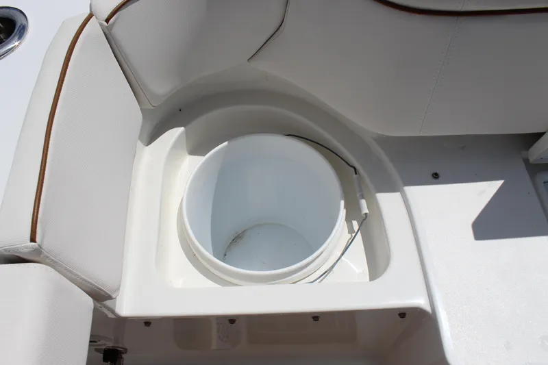 Slide: The Image of Sea Hunt Ultra 275 SE 2021 - 17