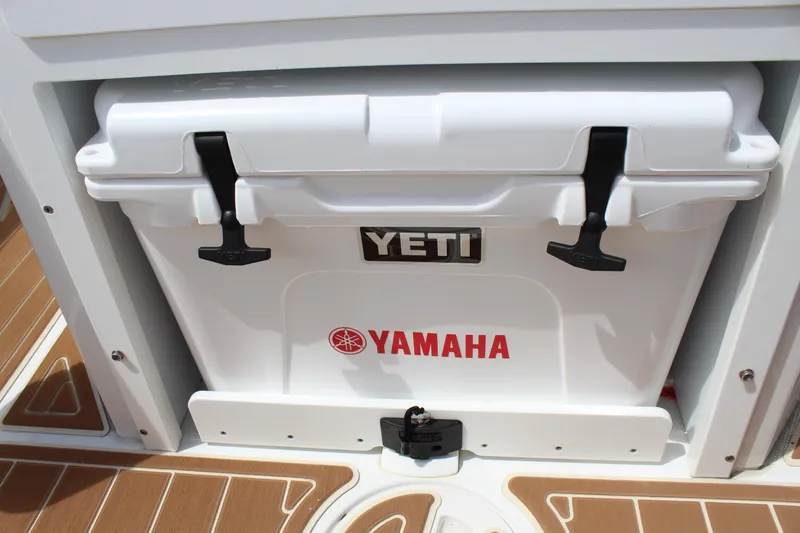 Slide: The Image of Sea Hunt Ultra 275 SE 2021 - 19