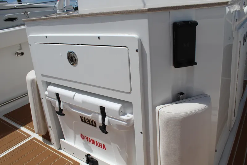 Slide: The Image of Sea Hunt Ultra 275 SE 2021 - 21