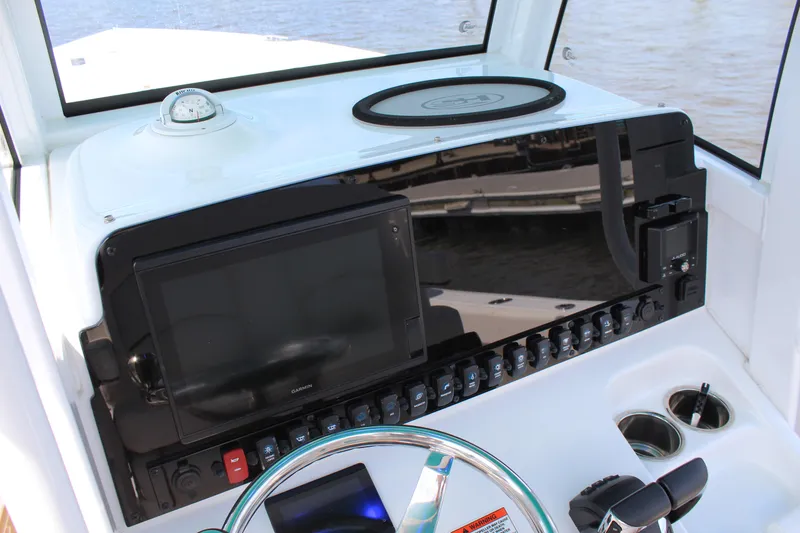 Slide: The Image of Sea Hunt Ultra 275 SE 2021 - 30