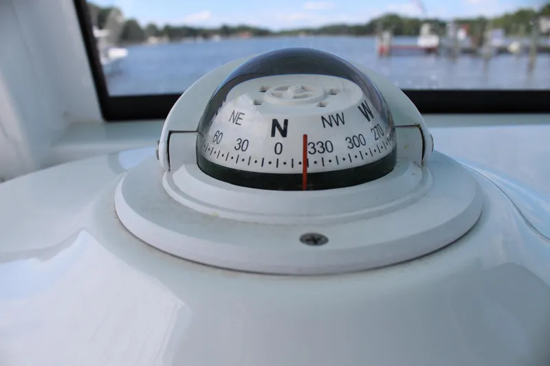 Slide: The Image of Sea Hunt Ultra 275 SE 2021 - 32