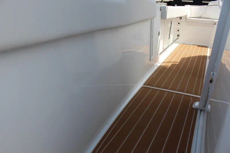 Slide: The Image of Sea Hunt Ultra 275 SE 2021 - 41