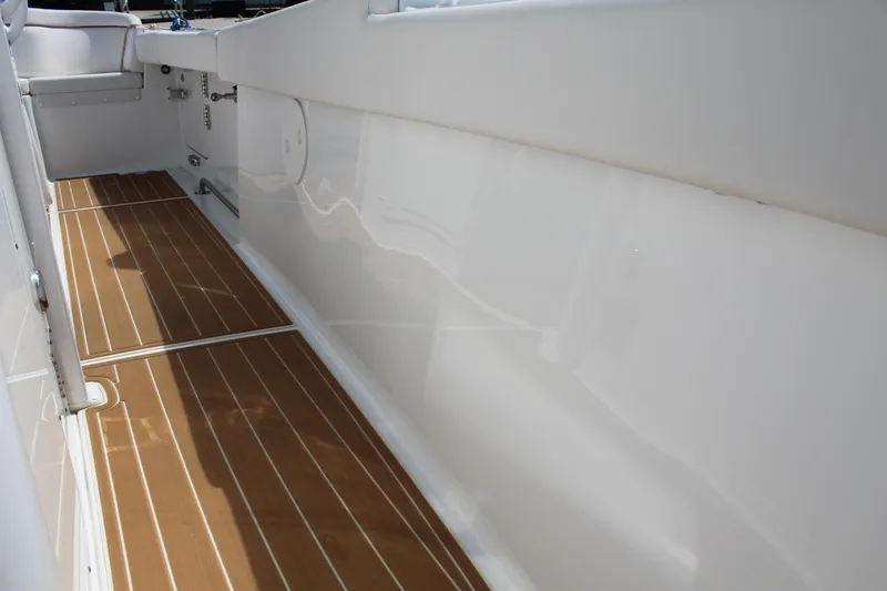 Slide: The Image of Sea Hunt Ultra 275 SE 2021 - 42