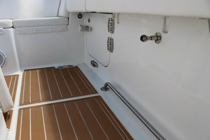 Slide: The Image of Sea Hunt Ultra 275 SE 2021 - 45