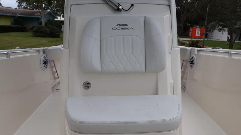 Slide: The Image of Cobia 280 Center Console 2023 - 51